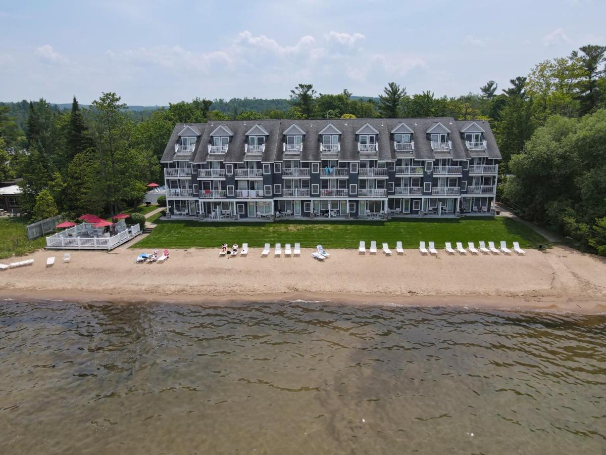 103 North Shore Inn Traverse City Eksteriør bilde