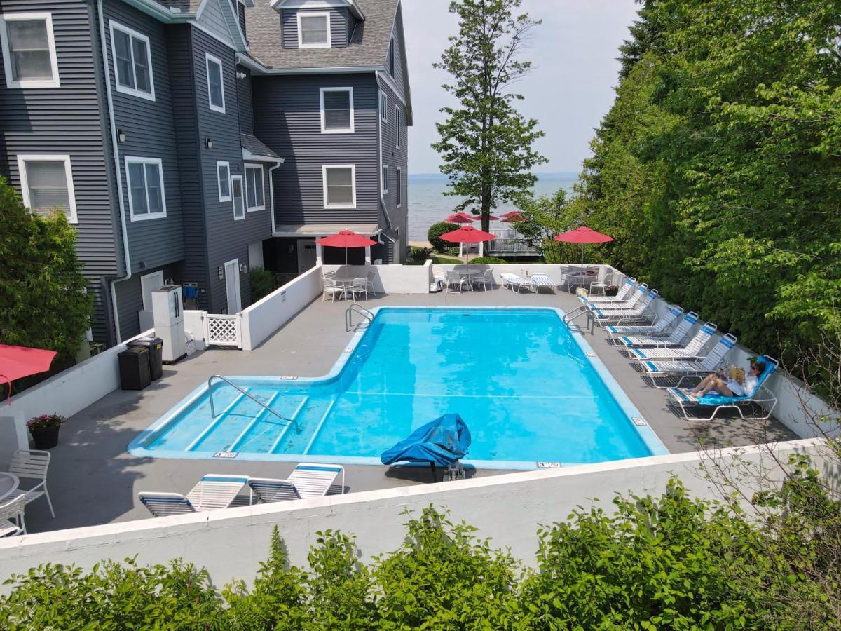 103 North Shore Inn Traverse City Eksteriør bilde